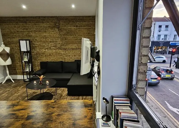 Cosy Studio Flat In North London